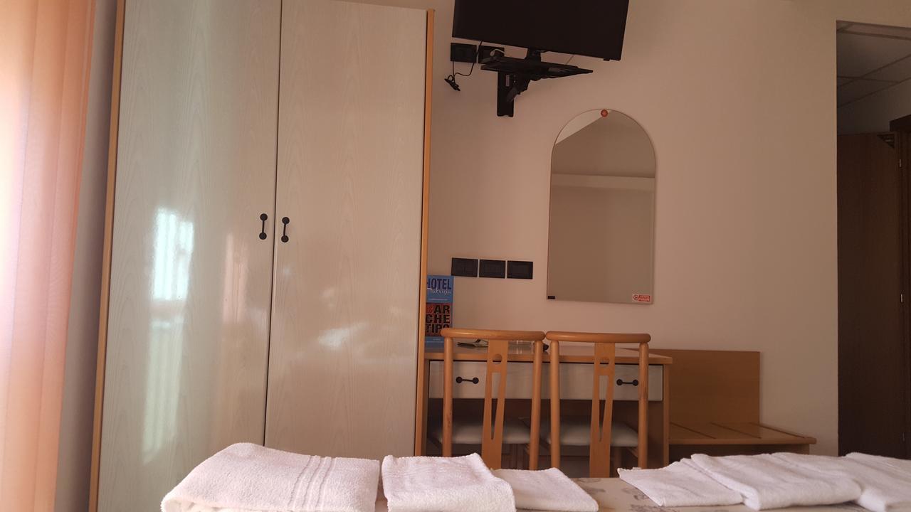 Hotel Patrizia Senigallia Oda fotoğraf